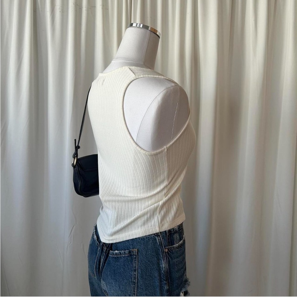 Madewell white ribbed Button-front Tank Top size XS. - Picture 5 of 8